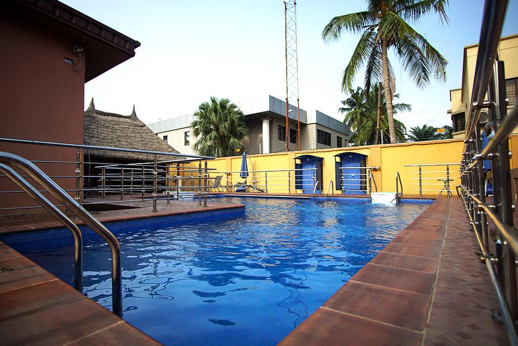Bleu Ivy Hotel And Suites Ikeja Exterior foto